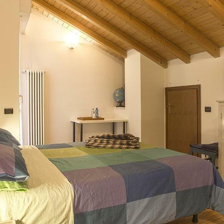 דירות Luisago Casa Rosa מראה חיצוני תמונה
