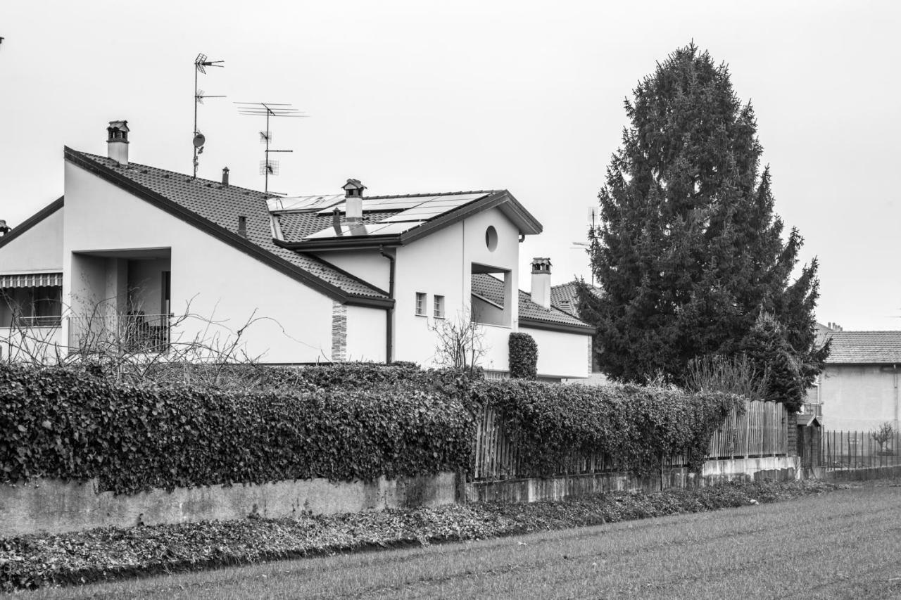 דירות Luisago Casa Rosa מראה חיצוני תמונה