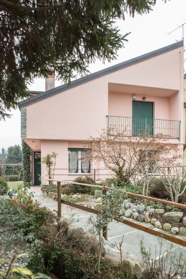 דירות Luisago Casa Rosa מראה חיצוני תמונה